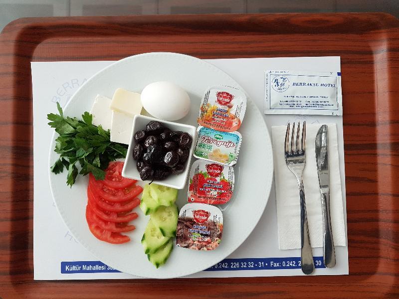 Berrak Su Hotel Antalya Ngoại thất bức ảnh