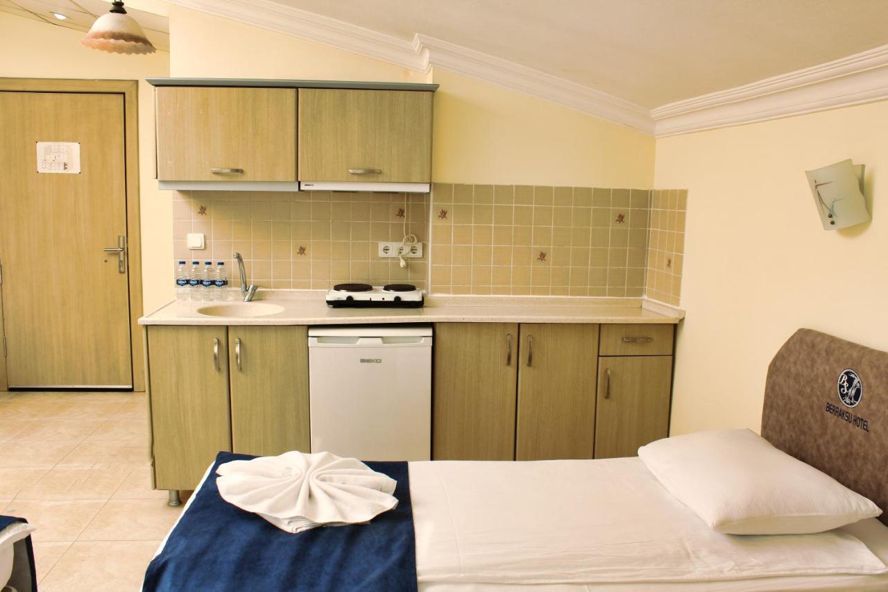 Berrak Su Hotel Antalya Ngoại thất bức ảnh